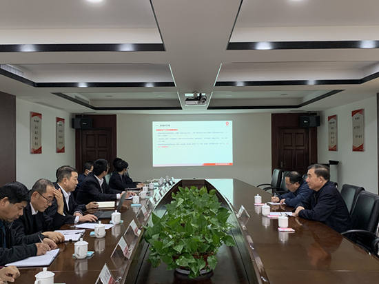 原中國建材集團領導、現(xiàn)浙江大學教授劉志江一行蒞臨公司調研